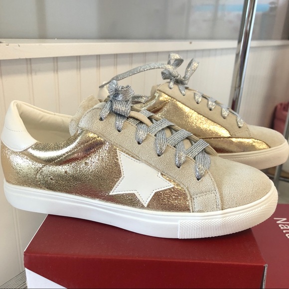 Shoes - Star Sneakers Gold
